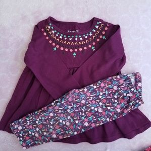 Cute tunic & matching leggings. Size 6-9 months